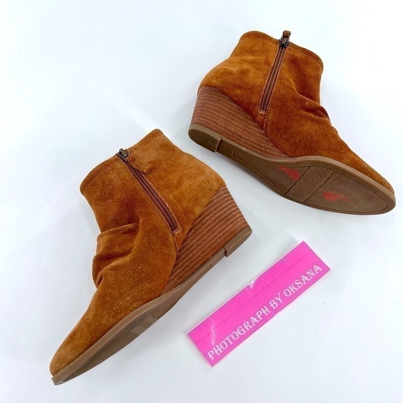 Franco Sarto ‘Winston’ Cognac Suede Wedge Ankle Bootie Size 7.5 M - Picture 10 of 15